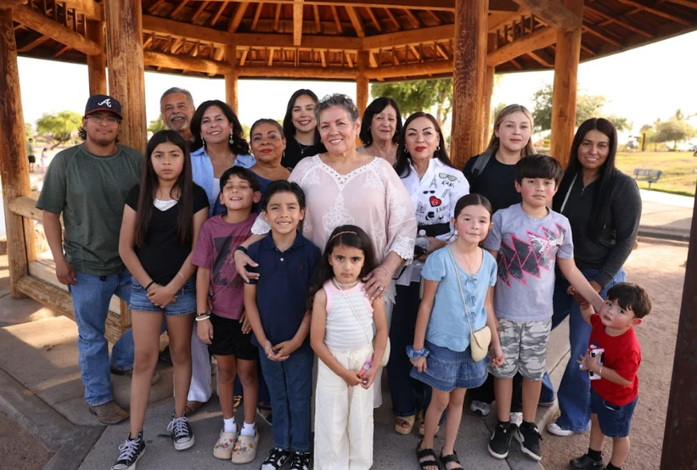 Rosa Cantu with community members